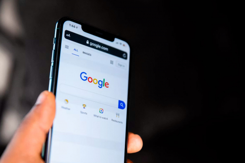 Google по умолчанию использует файлы пользователя для обучения ИИ