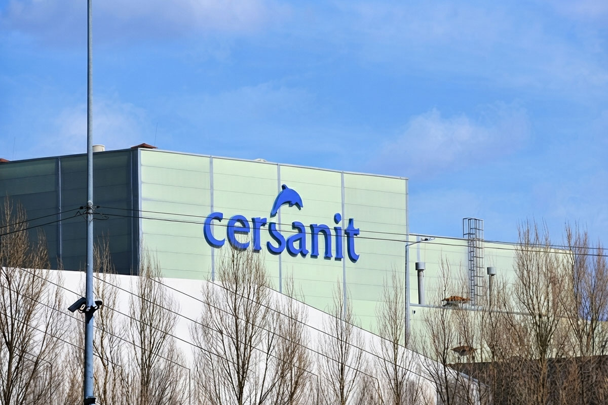 В Украине после атаки остановил работу завод Cersanit
