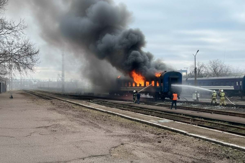 Пять погибших в Украине после массированного налета 24 марта